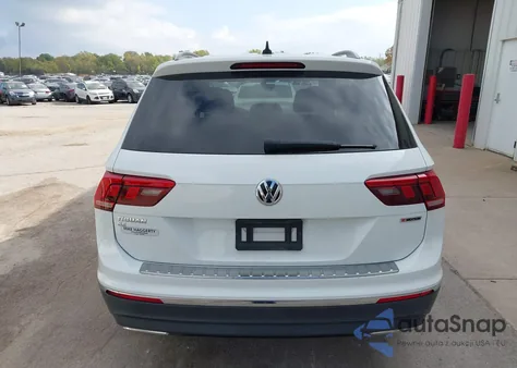2020 Volkswagen Tiguan 2.0T Se/2.0T Se R-Line Black/2.0T Sel z USA, uszkodzony, nr VIN 3VV2B7AX2LM006165